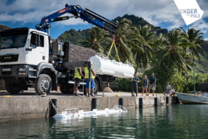 Mise à l'eau de la "Capsule". Mise à l'eau de la "Capsule".